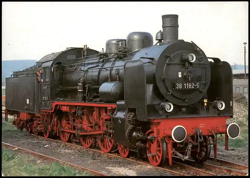 Dampflokomotive 38 1182 (preußische P8) im Bahnbetriebswerk Saalfeld 1992