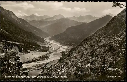 Mittenwald Blick v.d. Edeneanzel auf Isartal u. Tiroler Berge 1962