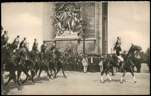 Militär Propaganda Soldatenleben: Kavallerie Soldaten zu Pferde 1918