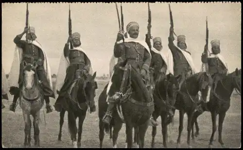 Militär Propaganda Soldatenleben: Orientalische Krieger zu Pferde 1918