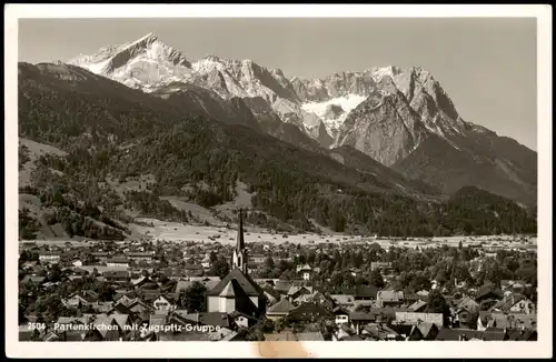 Ansichtskarte Garmisch-Partenkirchen Stadt mit Zugspitzgruppe, Fotokarte 1965
