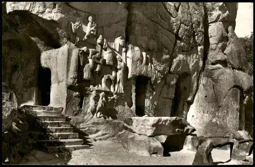 Holzhausen-Externsteine-Horn-Bad Meinberg Die Externsteine, Kreuzabnahme 1962