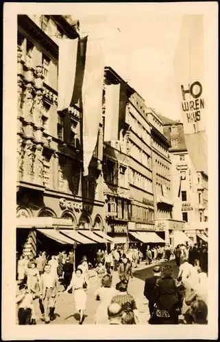 Ansichtskarte Leipzig Straße Drei Könige Fahnen HO Warenhaus 1953