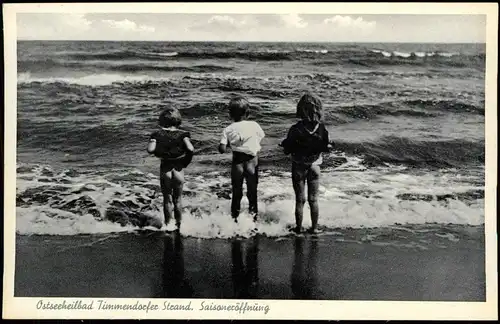 Ansichtskarte Timmendorfer Strand
Saisoneröffnung - drei Kinder am Strand 1937