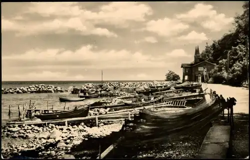 Ansichtskarte Lohme (Rügen) Strand, Haus - Boote 1962