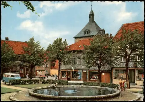 Salzgitter Marktplatz, Geschäfte, VW Bully Bulli, Kinder am Springbrunnen 1970