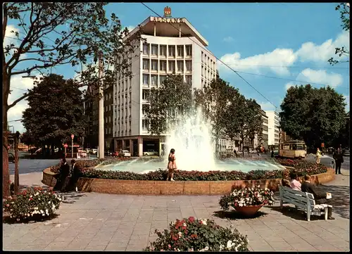 Ansichtskarte Köln Kaiser Wilhelm-Ring, Kind am Springbrunnen 1983