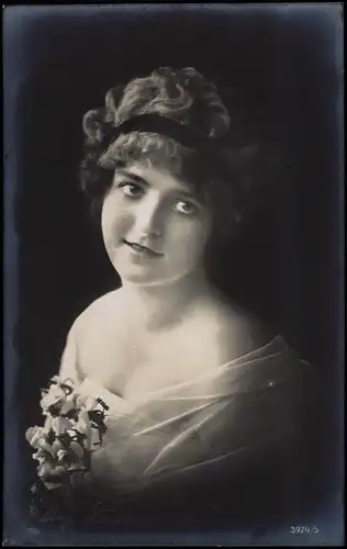 Frühe Fotokunst Frauen Motiv-AK Soziales Leben Porträt Frau bzw. Mädchen 1916