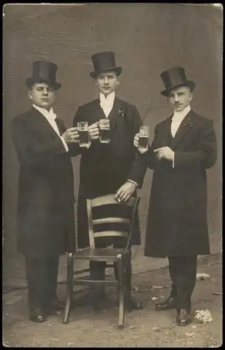 Ansichtskarte  Soziales Leben - Männer Zylinder Bier - Duisburg 1914