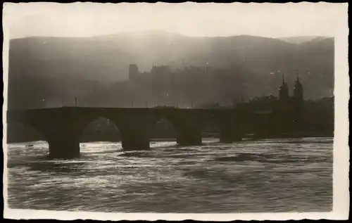 Ansichtskarte Heidelberg Brücke, Stadt im Nebel Stimmungsbild 1932