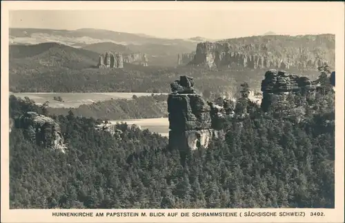 Ansichtskarte Bad Schandau Schrammsteine vom Papststein aus gesehen 1955