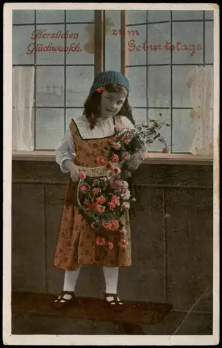 Ansichtskarte  Glückwunsch Geburtstag Birthday Mäden mit Blumen 1915