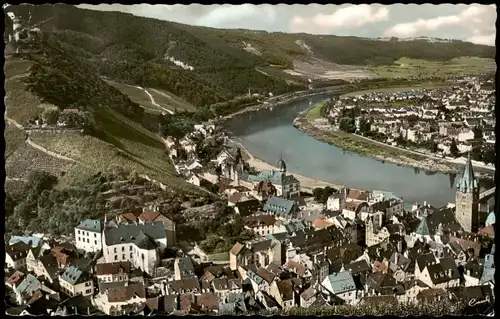 Bernkastel-Kues Berncastel-Cues Panorama-Ansicht mit Ruine Landshut 1961