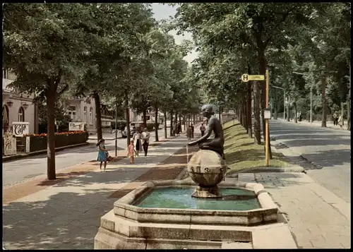 Ansichtskarte Bad Wildungen Brunnenallee mit Brunnennymphe - Colorfoto AK 1962