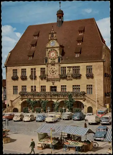 Heilbronn Rathaus, davor Marktstand, div. Auto-Modelle u.a. VW Käfer 1960