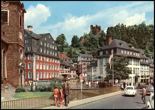 Monschau/Eifel Montjoie Partie an der Rurbrücke mit rotem Haus u. VW Käfer 1975