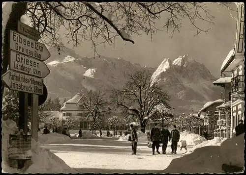 Ansichtskarte Garmisch-Partenkirchen Marktplatz gegen Zugspitzgruppe 1973