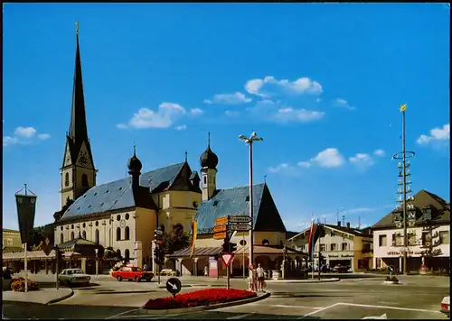 Ansichtskarte Prien Marktplatz, Kirche an Straßen-Kreuzung 1970
