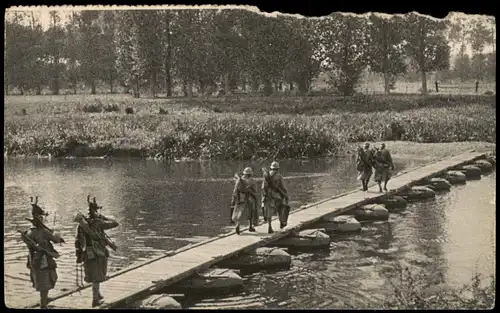 Passerelle sur sacs Habert; Militär & Propaganda (Frankreich) 1910