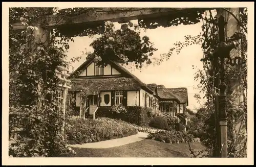 CPA .Frankreich LE BUNGALOW vu à travers la Porte Japonaise 1920