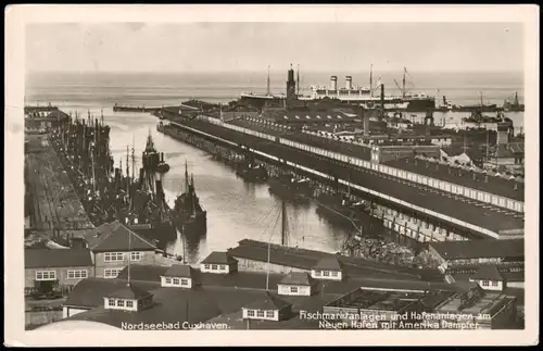 Cuxhaven Fischmarktanlagen Hafenanlagen am Neuen Hafen mit Amerika Dampfer 1941