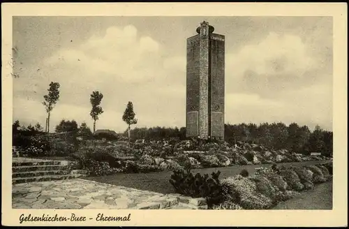 Buer-Gelsenkirchen Stadtteilansicht, Partie am Ehrenmal Denkmal 1952