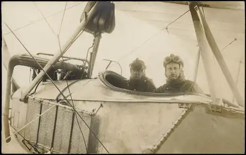 Foto  Flugzeug Airplane Avion Piloten im Doppeldecker 1911 Privatfoto