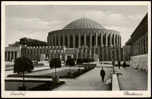 Ansichtskarte Düsseldorf Planetarium 1941   im 2. Weltkrieg Feldpost gelaufen