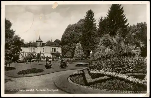 Ansichtskarte Lahr (Schwarzwald) Partie im Stadtpark 1951