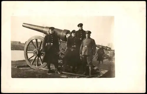 Militär/Propaganda 1.WK (Erster Weltkrieg) Soldaten Großgeschütz 1917 Privatfoto