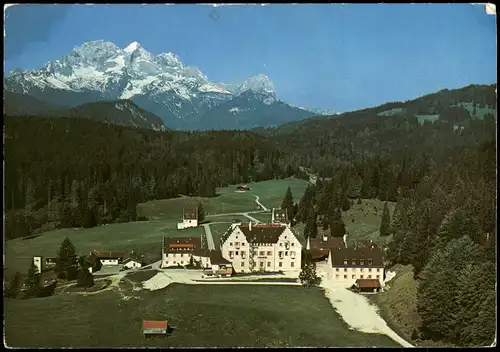 Klais-Krün Schloß Kranzbach Flugzeug aus, Luftaufnahme  Alp- und Zugspitze 1981