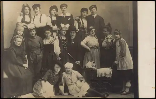 Karneval / Fastnacht / Fasching Frauen verkleidet Zeitgeschichte 1913