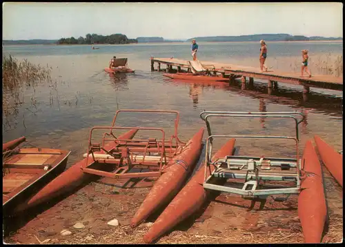 Polen Polska POJEZIERZE MAZURSKIE Przystań żeglarska ośrodka wczasowego. 1968