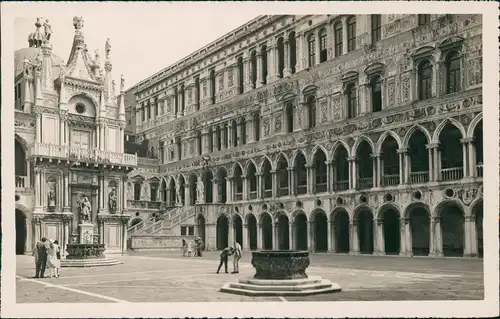 Cartoline Venedig Venezia Partie am Dogenpalast Palazzo Ducale 1930