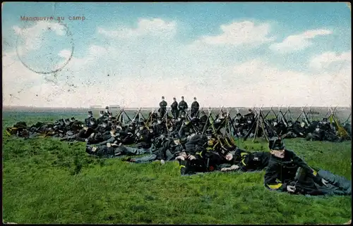 Manceuvre au camp Künstlerkarte Militär, Ruhende Soldaten 1919