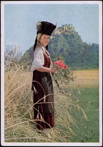 Kärnten Reichsgau Kärnten Tracht Zollfeld Frau in Trachten-Kleidung 1943