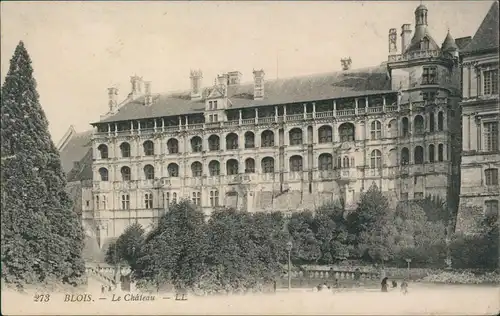 CPA Blois Schloss Château Blois 1915
