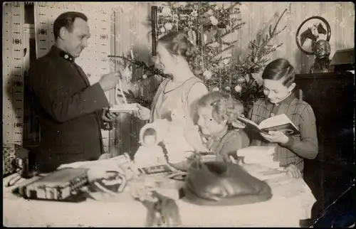 Ansichtskarte  Weihnachten - Christmas Familie Soldat - Weißenfels 1928