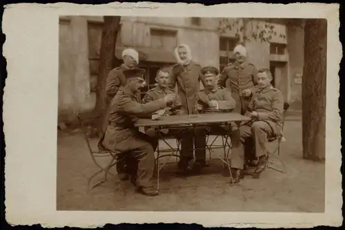 Militär Propaganda 1WK Erster Weltkrieg Soldaten  Skat Lazarett 1916 Privatfoto