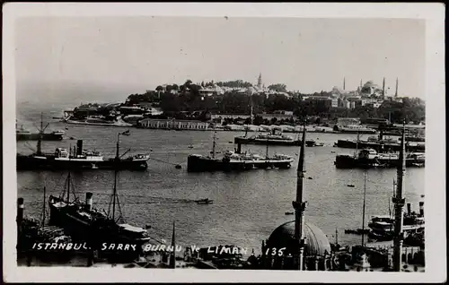 Istanbul Konstantinopel | Constantinople Panorama-Ansicht, Hafen Schiffe 1933