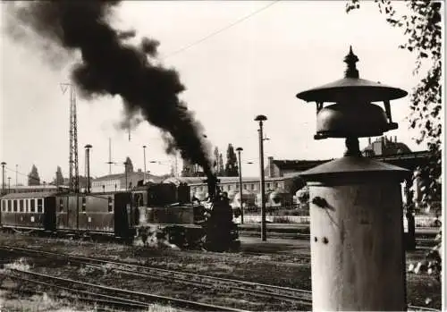 Radebeul Traditionsbahn Radebeul Ost-Radeburg, Bahnhof - Bahnsteig 1 1985