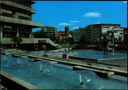 Ansichtskarte Pforzheim Marktplatz, Springbrunnen Wasserspiele 1975
