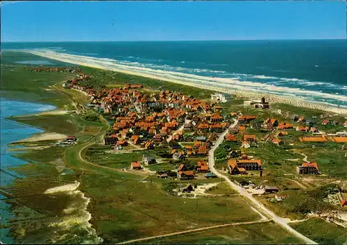 Ansichtskarte Juist Luftbild Luftaufnahme Nordseebad vom Flugzeug aus 1974