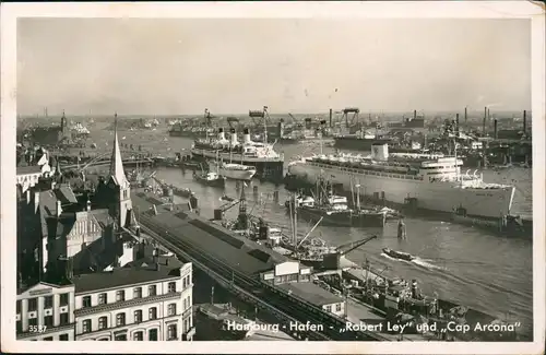 Ansichtskarte Hamburg Hafen mit den Schiffen Robert Ley und Cap Arcona 1941   2. WK Feldpost gelaufen