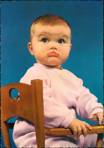 Menschen Soziales Leben (Kinder) Kleinkind mit großen Augen staunt 1970