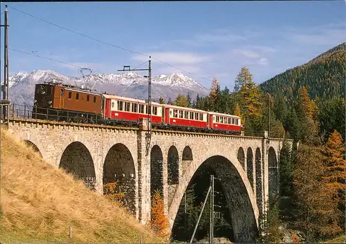 Elektro-Lokomotive Ge 4/6 Extrazug auf dem Inn-Viadukt Cinuos-chel-Brail 1988