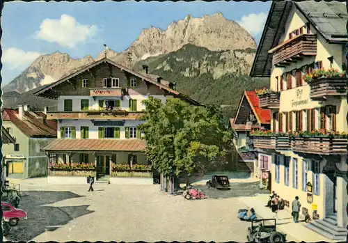 St. Johann in Tirol Ortsansicht Platz mit Roller Autos Gasthöfen 1960