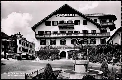 Ansichtskarte Sankt Gilgen St. Gilgen Ortspartie am Gasthof Zur Post 1955