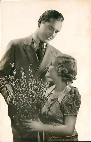 Ansichtskarte  Liebe Liebespaare (Love) Mann und Frau beim Flirten 1950