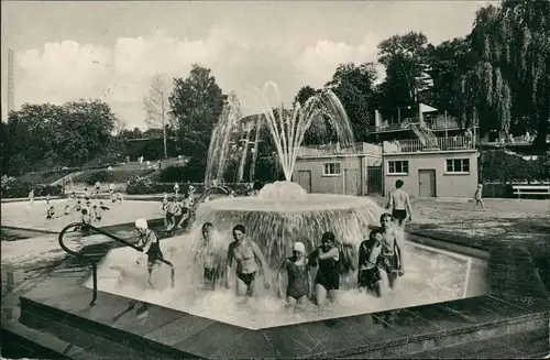 Ansichtskarte Bad Rappenau Freibad Kinder spielen am Massagebrunnen 1965